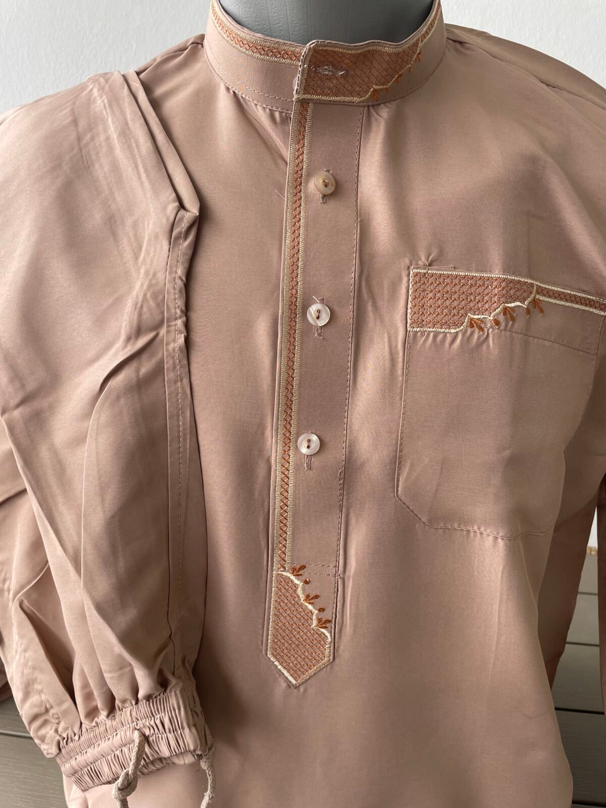 Ensemble Qamis E – Image 2